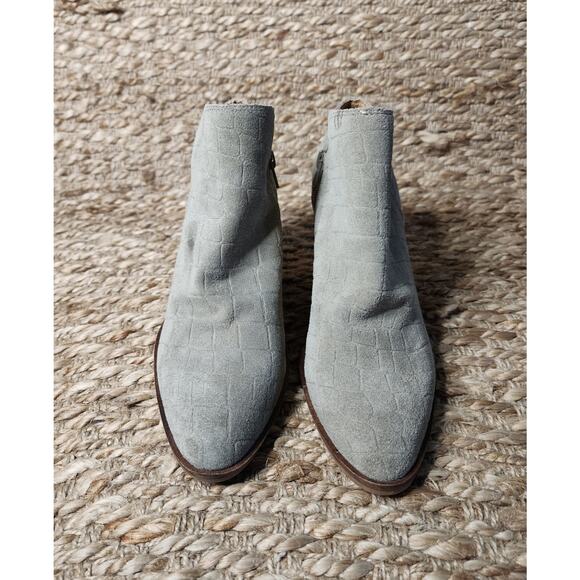 Lucky Brand Saucie Comfort Embossed Croc Suede Ankle Booties Size 8.5 NEW - Picture 3 of 11